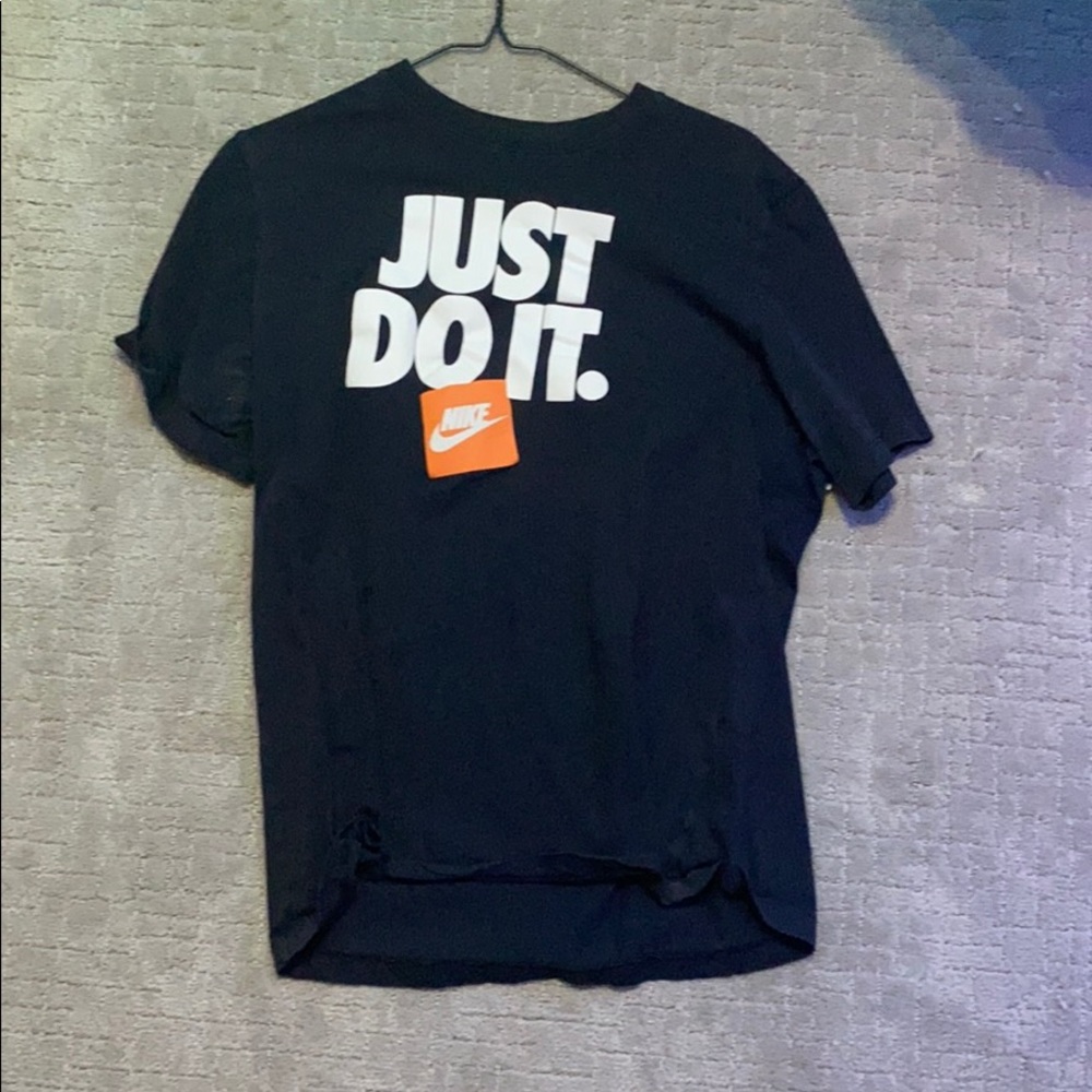 Nike short sleeve t-shirt.